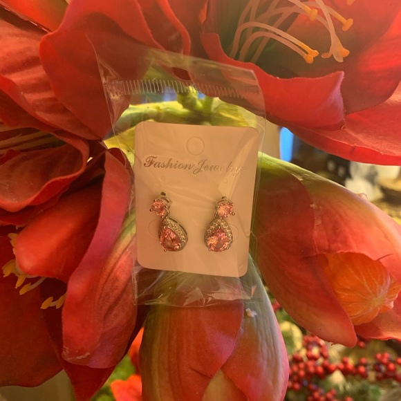 TearDrop Diamond Earrings - Picture 3 of 5